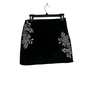 Jun & ivy mini skirt black embroidered small